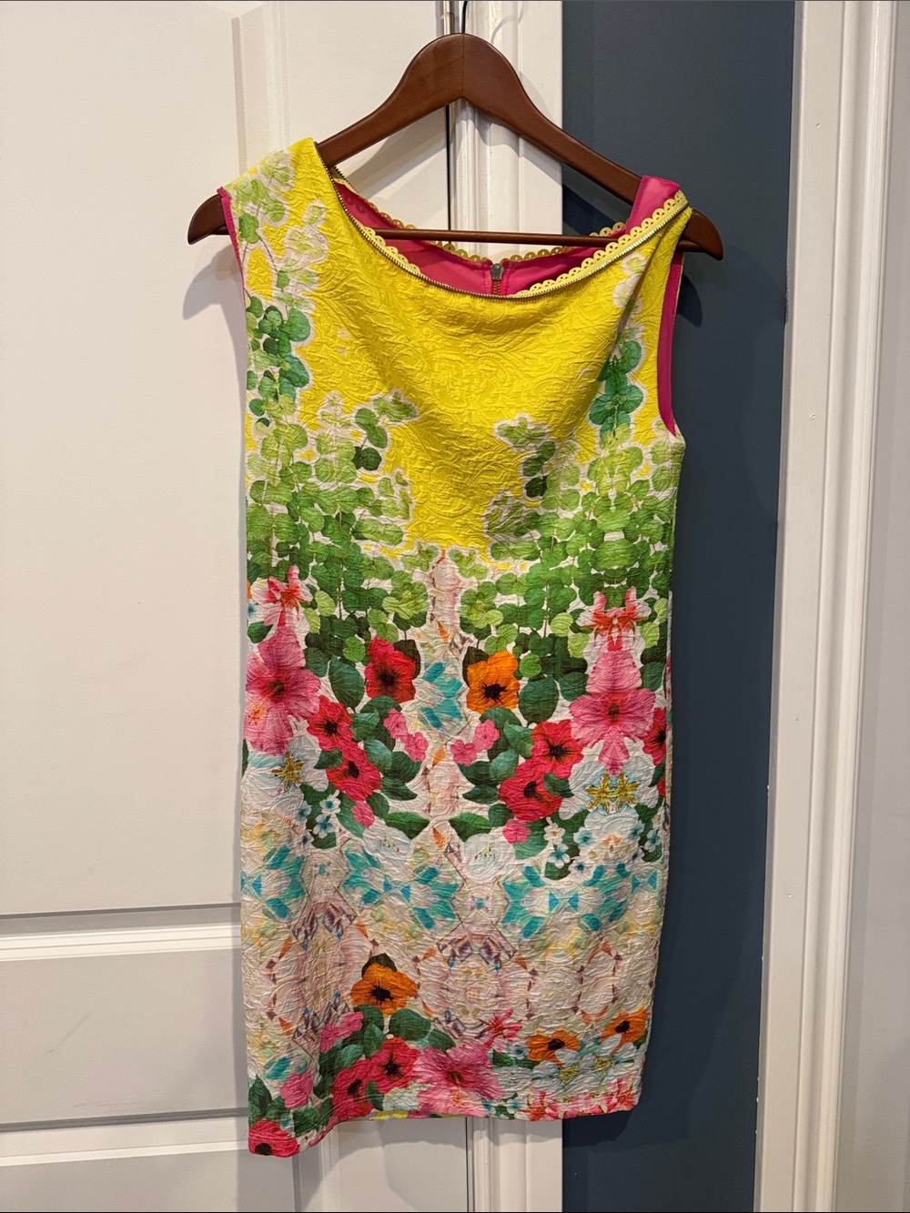 Anthropologie Hale Bob gold zipper Floral Embossed Sheath Dress small